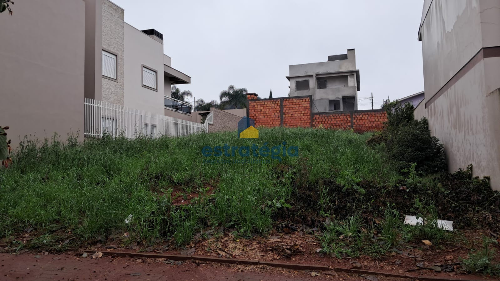 TERRENO 12X30 LOTEAMENTO BIANCHINI | Estratégia Negócios Imobiliários